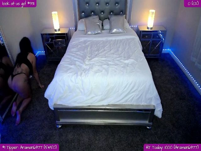 Live sex webcam photo for Miss_Nina #254360871