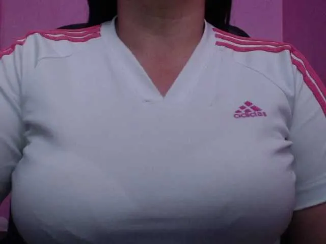 Live sex webcam photo for luzzyhot #241393021