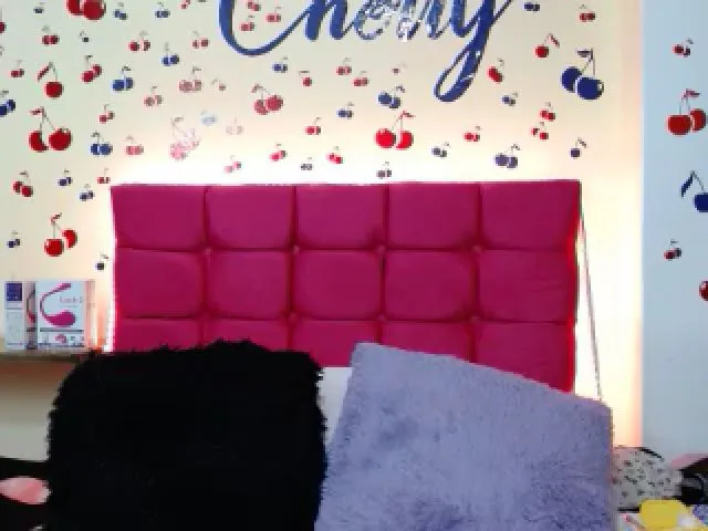 Live sex webcam photo for Cherry_G #253861831