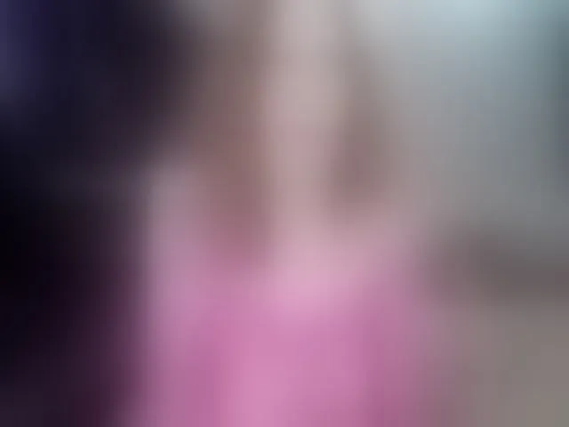 Live sex webcam photo for Ladybigsmile #262793304