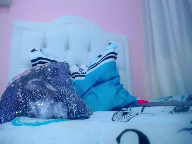 Live sex webcam photo for Petite_camila #287864152