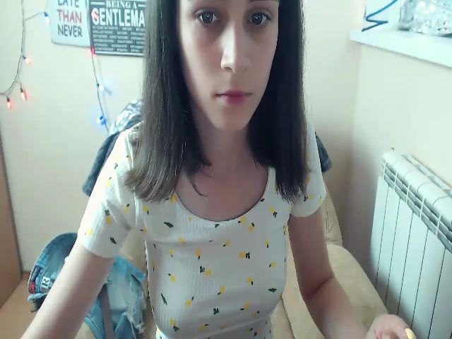 Live sex webcam photo for Vika_Hot_ #260747321