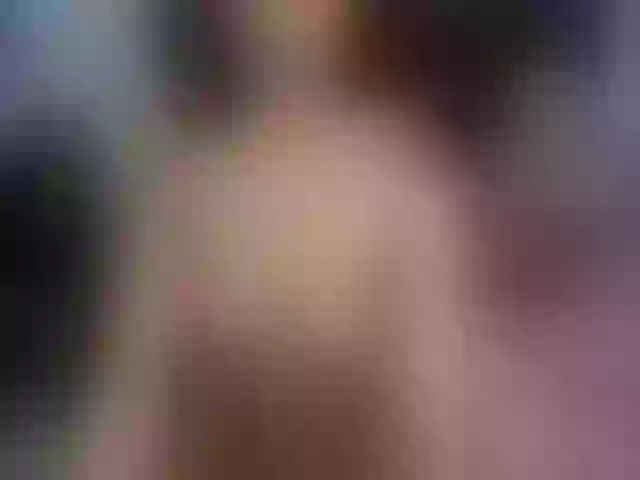 Live sex webcam photo for AngeelJones #263380421