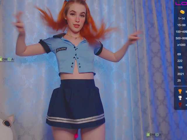 Live sex webcam photo for AuroraLovely #245345358