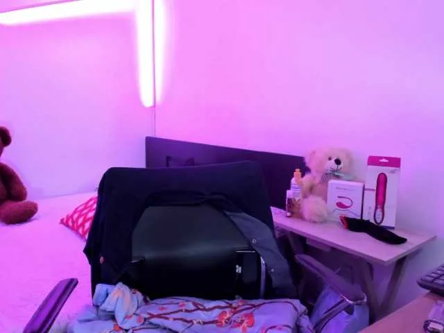 Live sex webcam photo for Diamond-Valer #250206136