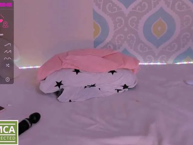 Live sex webcam photo for Roksssy #249654687