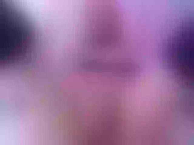 Live sex webcam photo for Sophie_pink18 #261394106