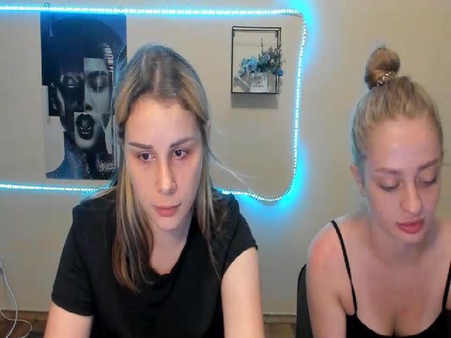 Live sex webcam photo for PolliMilk #261277936