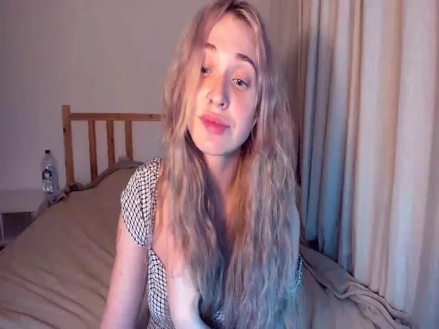 Live sex webcam photo for Uvirtualfrnd #263297131