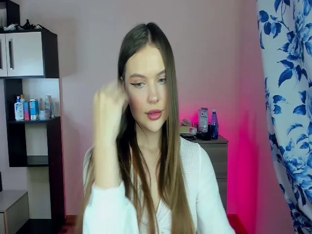 Live sex webcam photo for Daisymarly #265257221