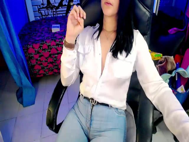 Live sex webcam photo for Sashabreck #287859761