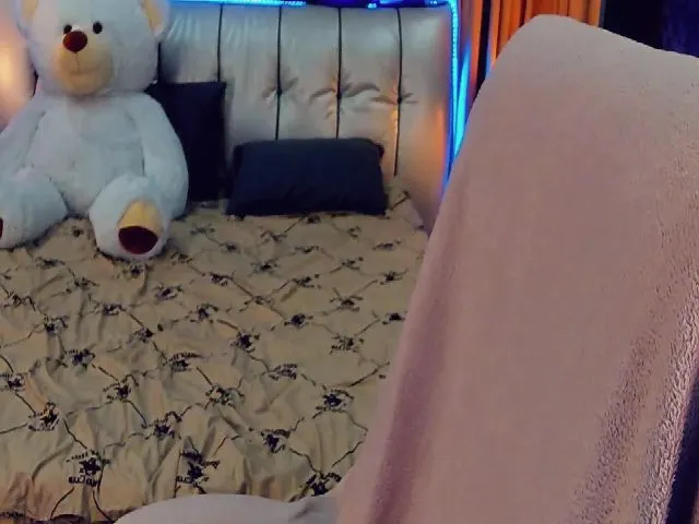 Live sex webcam photo for Simba_Leo #259906816