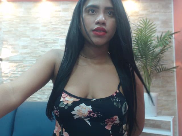 Live sex webcam photo for Saray22xx #261771613