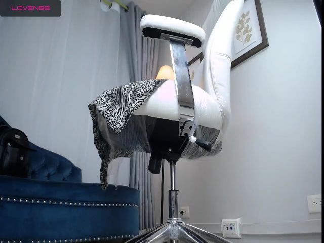 Live sex webcam photo for Ashley_leon_ #256294752