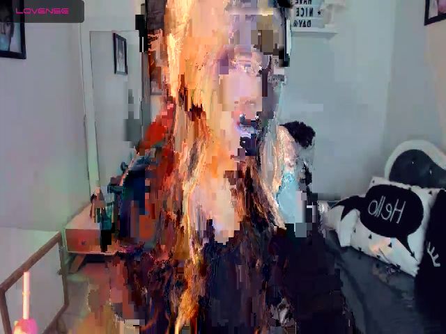 Live sex webcam photo for JuliArango #255528354