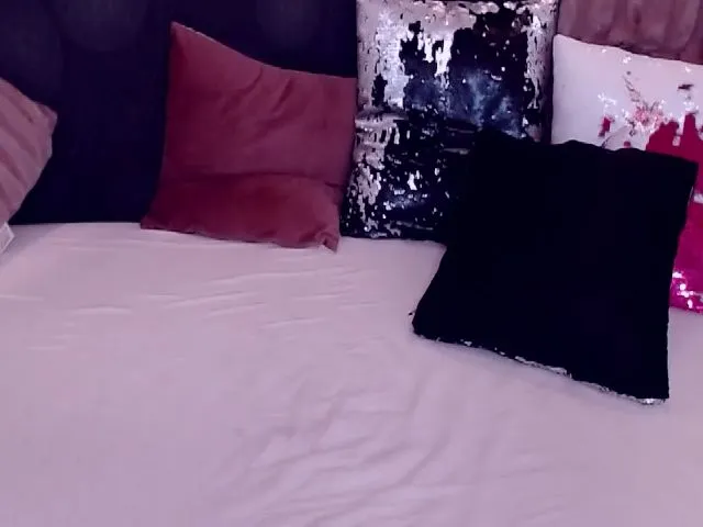 Live sex webcam photo for Ivye_sweet #256015175