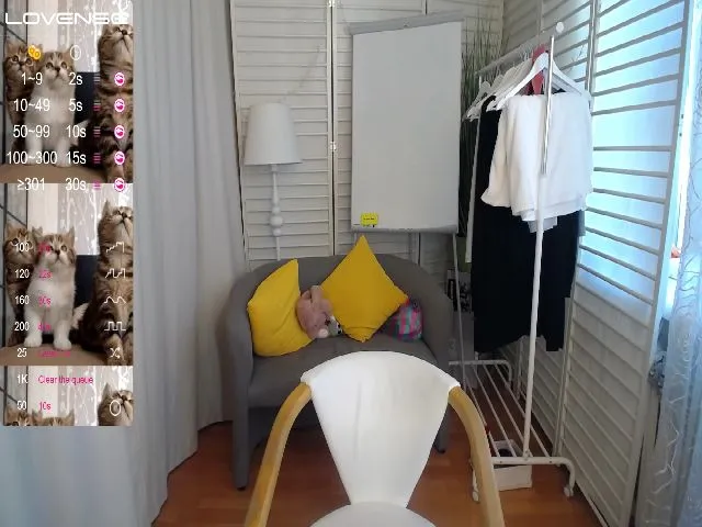 Live sex webcam photo for StayWild21 #256898692