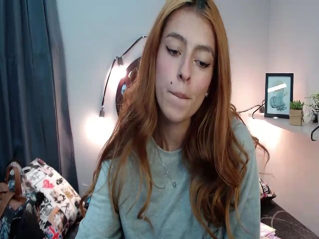 Live sex webcam photo for Emily18angel #260927269