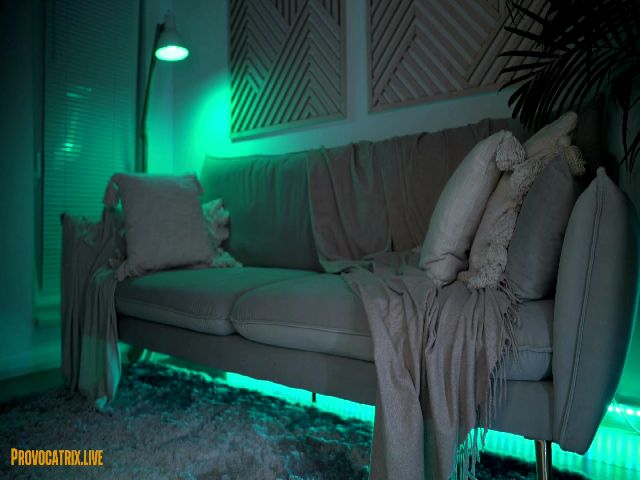 Live sex webcam photo for Provocatrixx #253628733