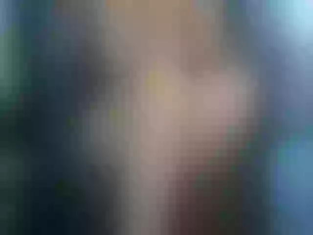 Live sex webcam photo for KinkyKortney #255960196