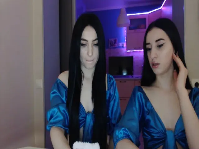 Live sex webcam photo for ElizaMars #253899576
