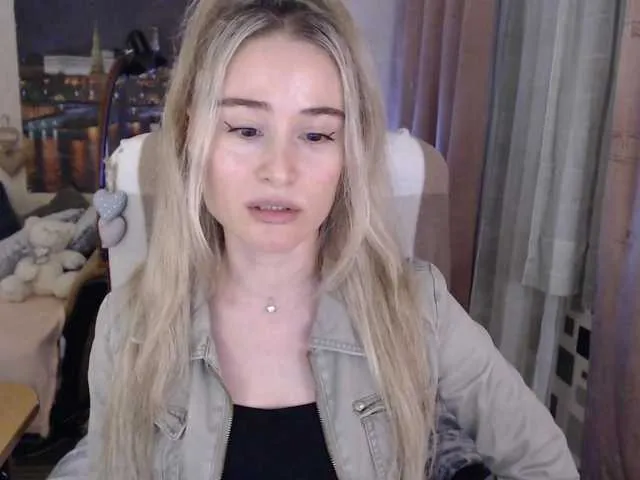 Live sex webcam photo for xyliganka777 #241066386