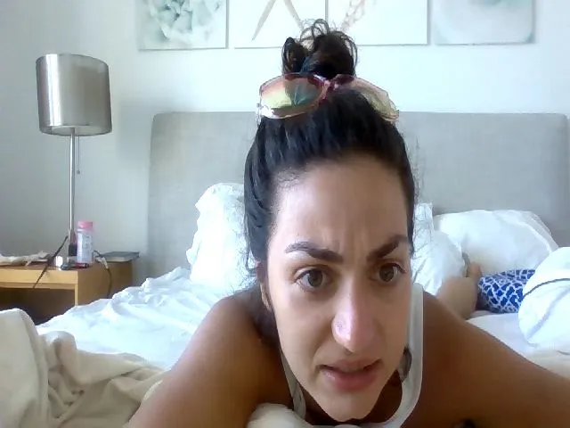 Live sex webcam photo for Diva_Roselena #262824879