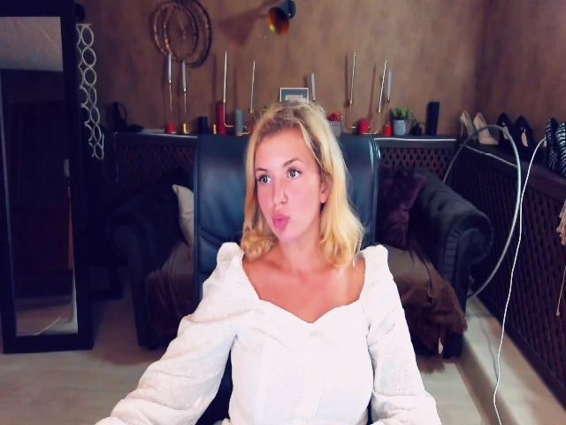 Live sex webcam photo for ArielAniston #256311862