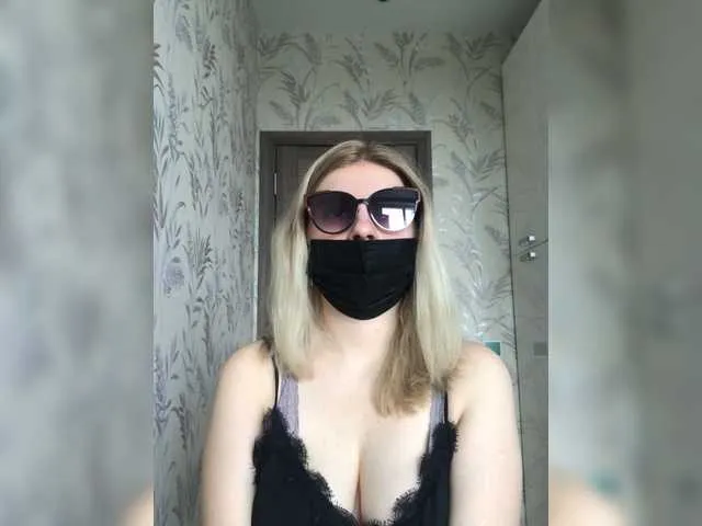 Live sex webcam photo for Irish8m #264874512