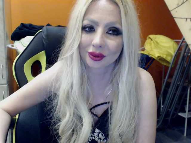 Live sex webcam photo for blondalina #242974474