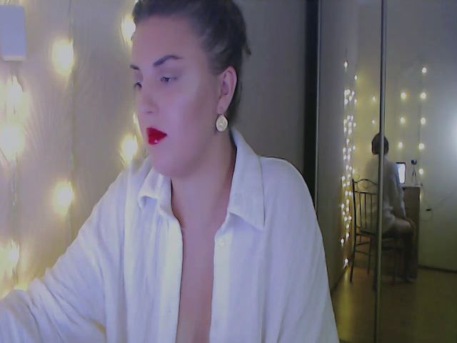 Live sex webcam photo for kitty_Mi_ #264473007