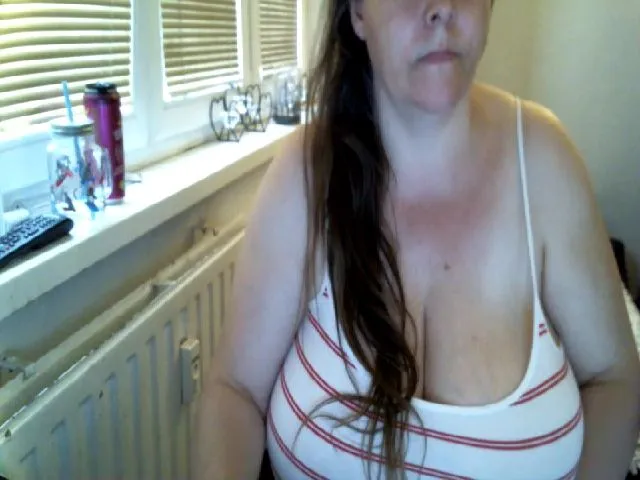 Live sex webcam photo for Bigmegi #254818840