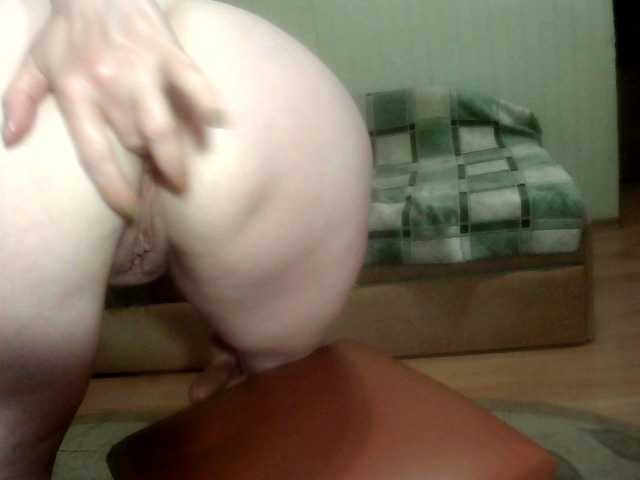 Live sex webcam photo for RoxolanaNiks #242671893