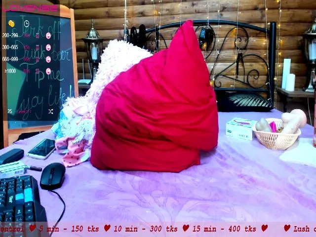 Live sex webcam photo for TastyLady_ #257449004