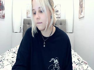 Live sex webcam photo for Helokit #251868015