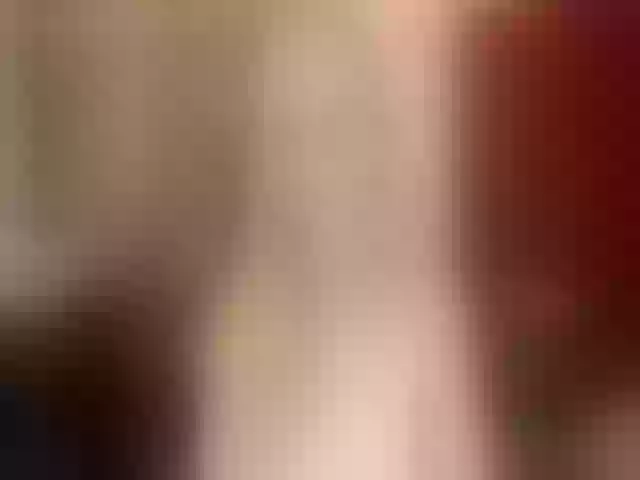 Live sex webcam photo for WildestKitten #262322097