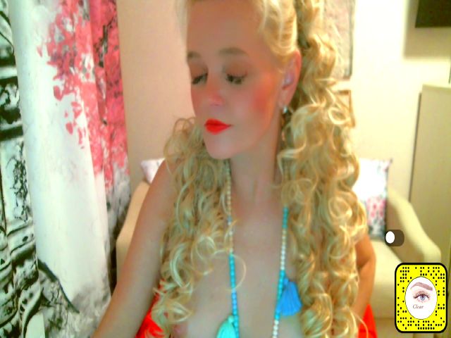 Live sex webcam photo for ChristiRoses #263850599