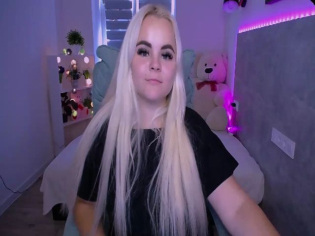 Live sex webcam photo for Jenni__fer #260392506