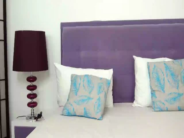 Live sex webcam photo for InnaHottyX #260634731