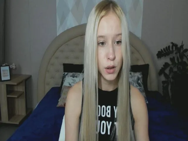 Live sex webcam photo for Tery_Hether #258891127