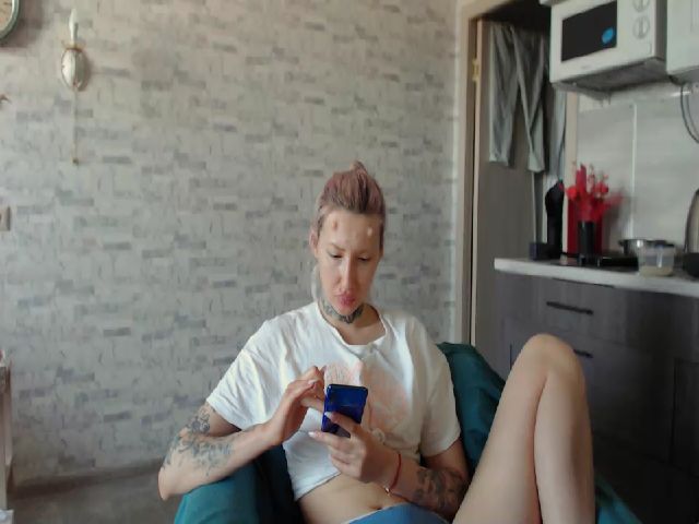 Live sex webcam photo for sexy_succubs #254719467