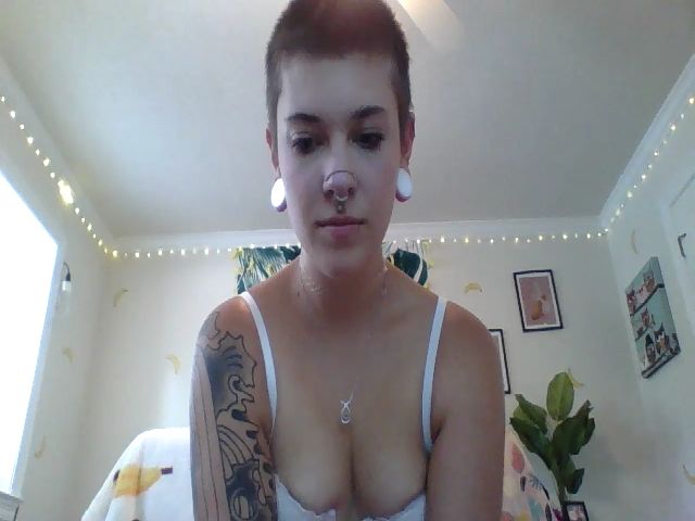 Live sex webcam photo for PonyoLovesHam #260792440