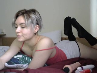 Live sex webcam photo for LorXiRed #240880392