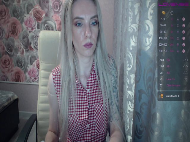 Live sex webcam photo for MaryJaness #260901618