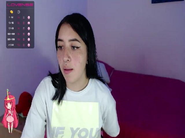 Live sex webcam photo for Summer_Mia #261686190