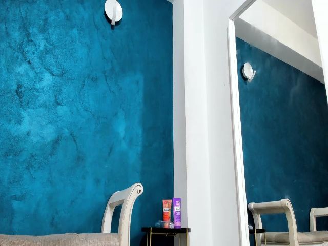 Live sex webcam photo for MayaHelen #263623384