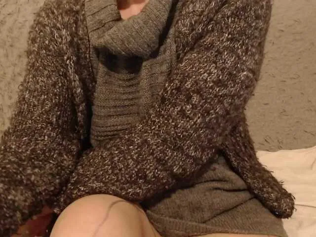 Live sex webcam photo for La-lla #241093278
