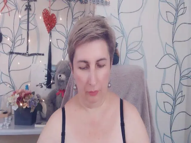 Live sex webcam photo for DepravedMadam #265416053