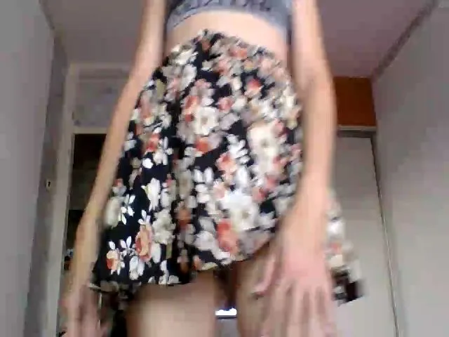Live sex webcam photo for PrettyPopka #260804192