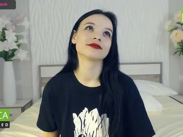 Live sex webcam photo for look-at-me #241283878